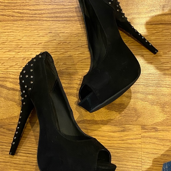 Deb 8 1/2 black suede with studded 5” heels.EUC - Picture 4 of 6